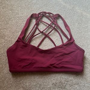 Lululemon free to be wild bra size 6